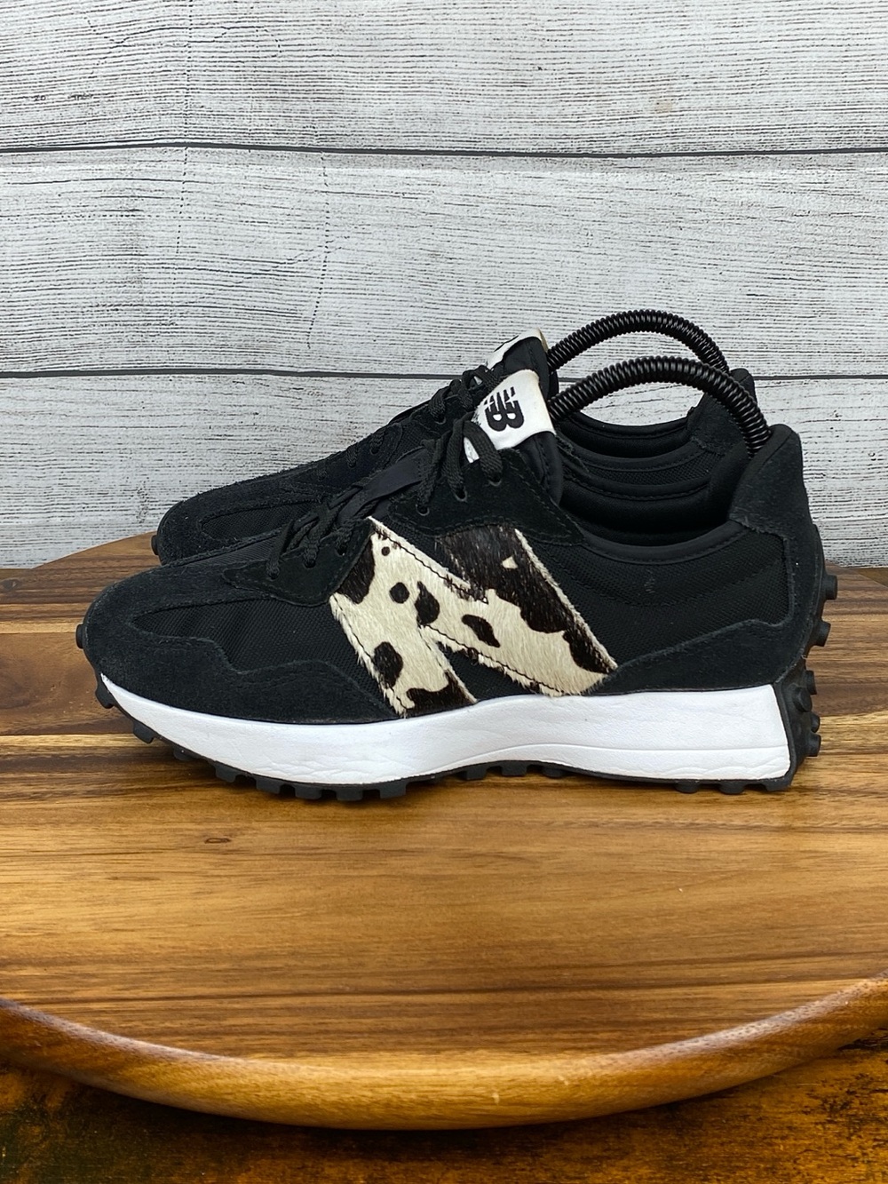 New Balance 327 Animal Print Black Lemonade Pack Sneaker Women’s Shoe Size 6.5